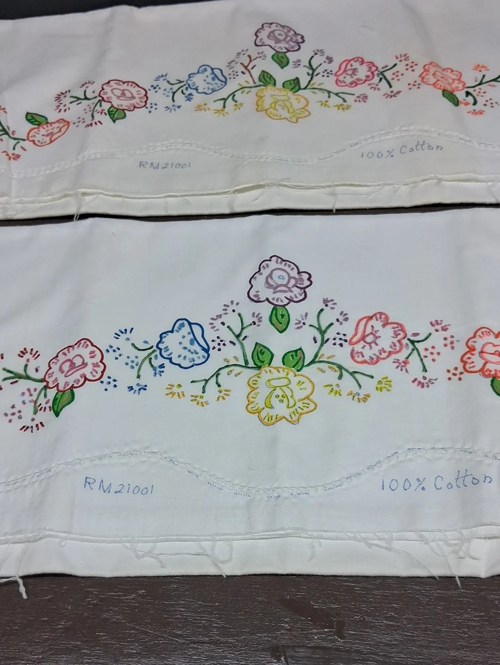 Vintage pair of pillowcases with floral design‎ cottage core, estate